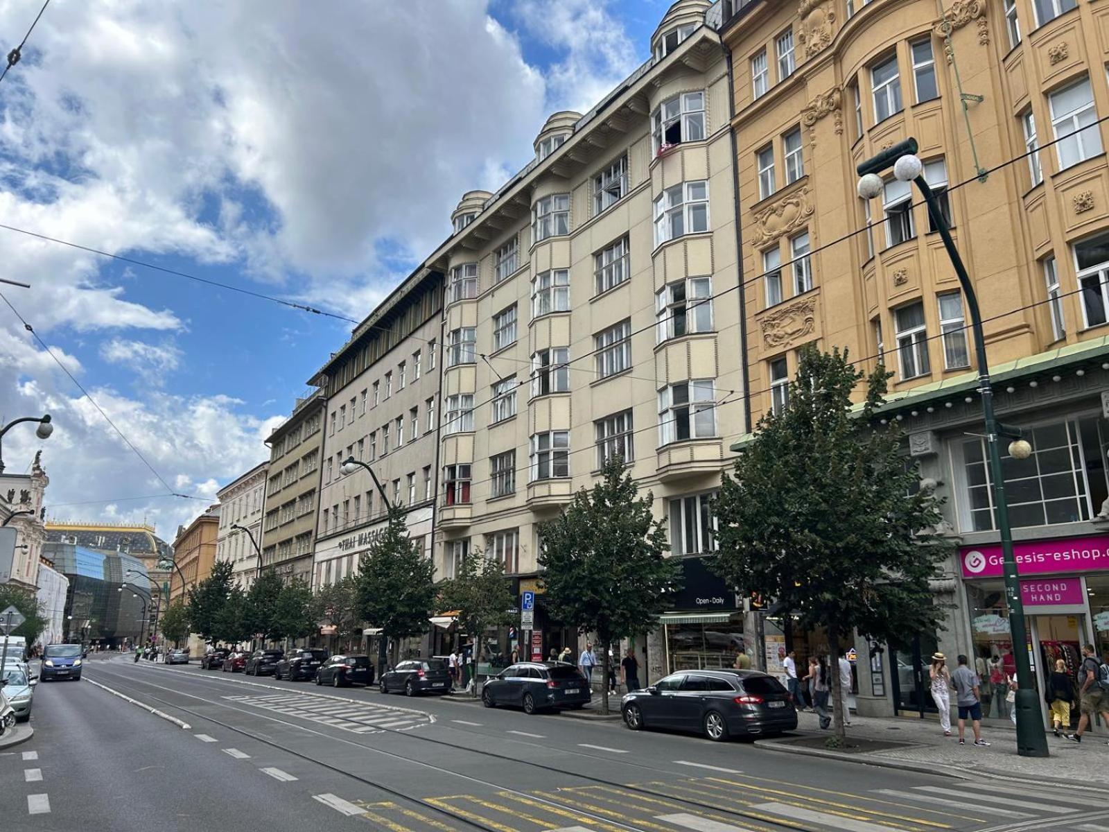 Hostel Downtown Прага Екстериор снимка